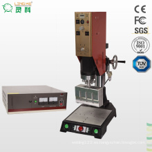 Máquina de soldadura por ultrasonidos